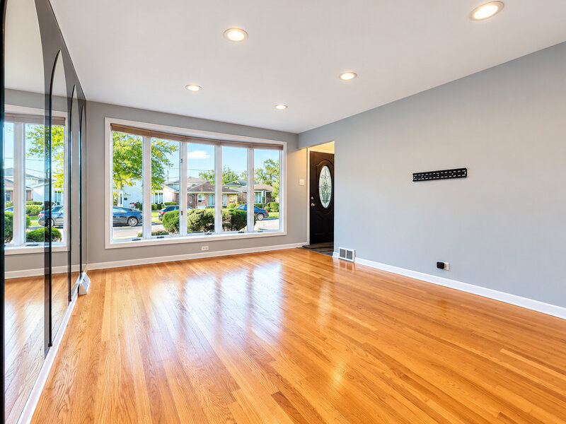 7052 W 64th Place Chicago IL 60638