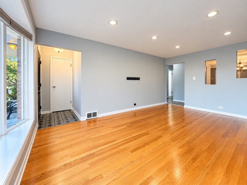 7052 W 64th Place Chicago IL 60638