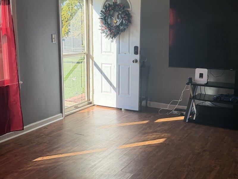 100 S West Street Cortland IL 60112