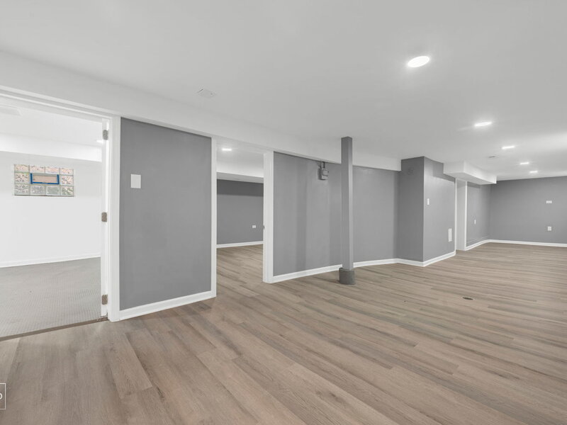 9549 S Calumet Avenue Chicago IL 60628