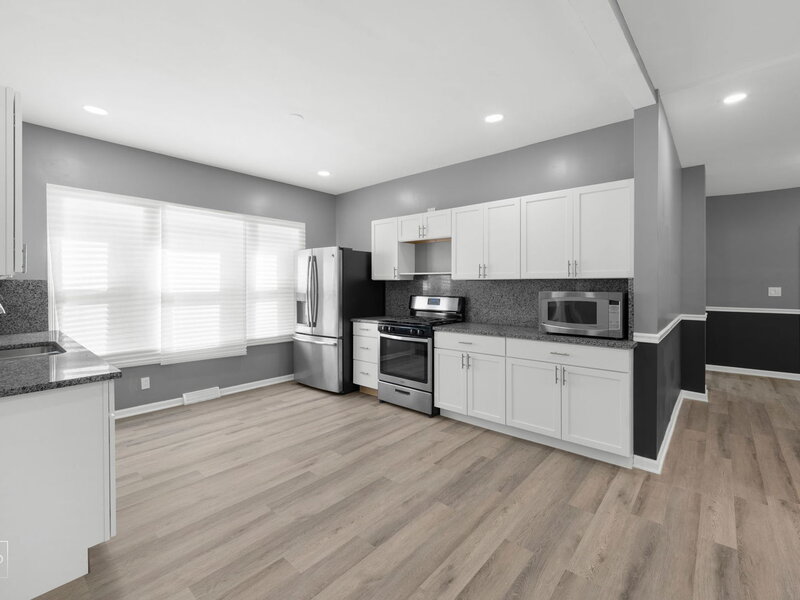 9549 S Calumet Avenue Chicago IL 60628