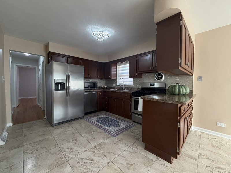 2845 W 91st Street Evergreen Park IL 60805