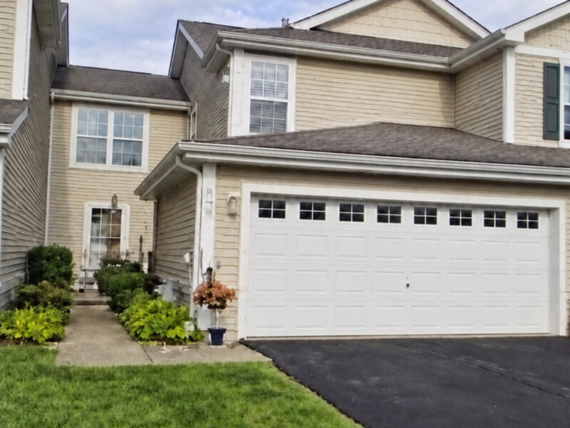 425 N Carlisle Court Round Lake IL 60073