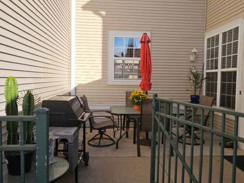 425 N Carlisle Court Round Lake IL 60073