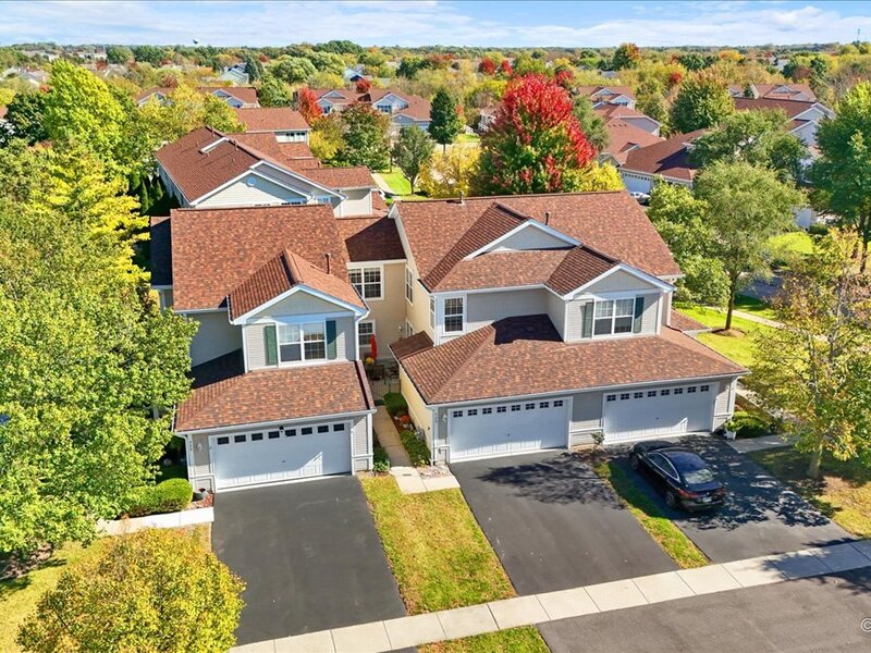 425 N Carlisle Court Round Lake IL 60073
