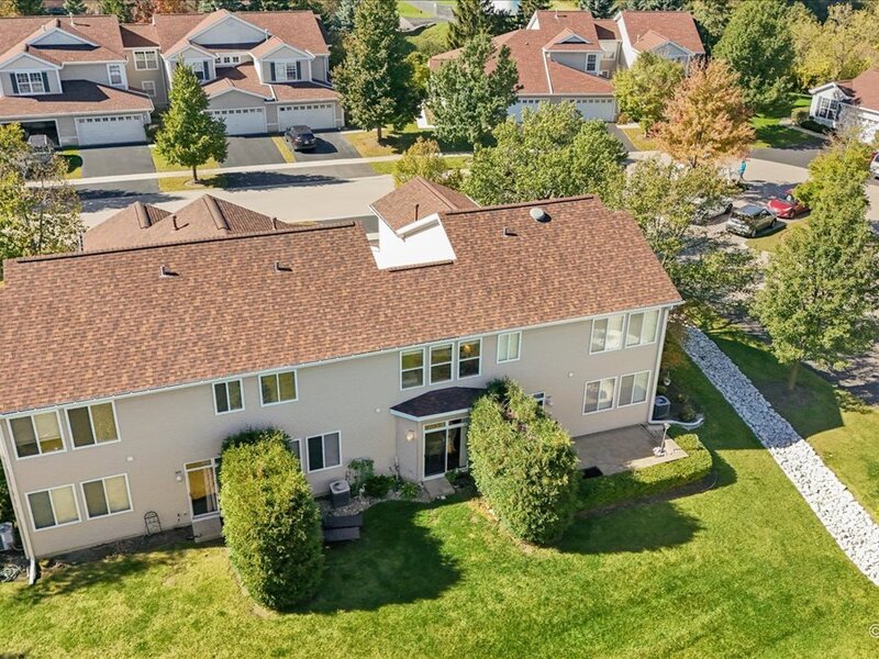 425 N Carlisle Court Round Lake IL 60073