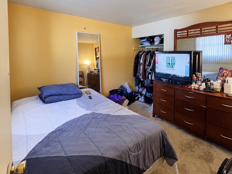 11555 S Justine Street Chicago IL 60643