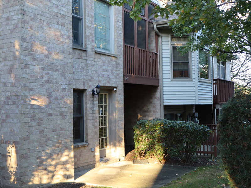 8703 Powers Court Orland Park IL 60462