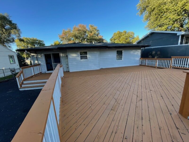 4709 Prairie Avenue Mchenry IL 60050