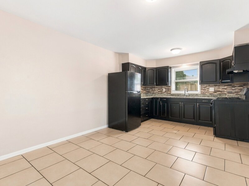 796 E 163rd Street South Holland IL 60473