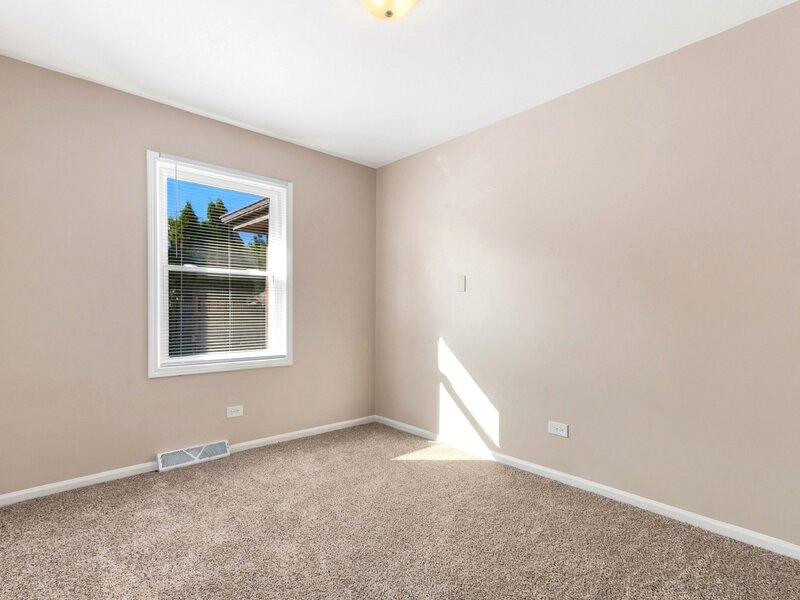 796 E 163rd Street South Holland IL 60473