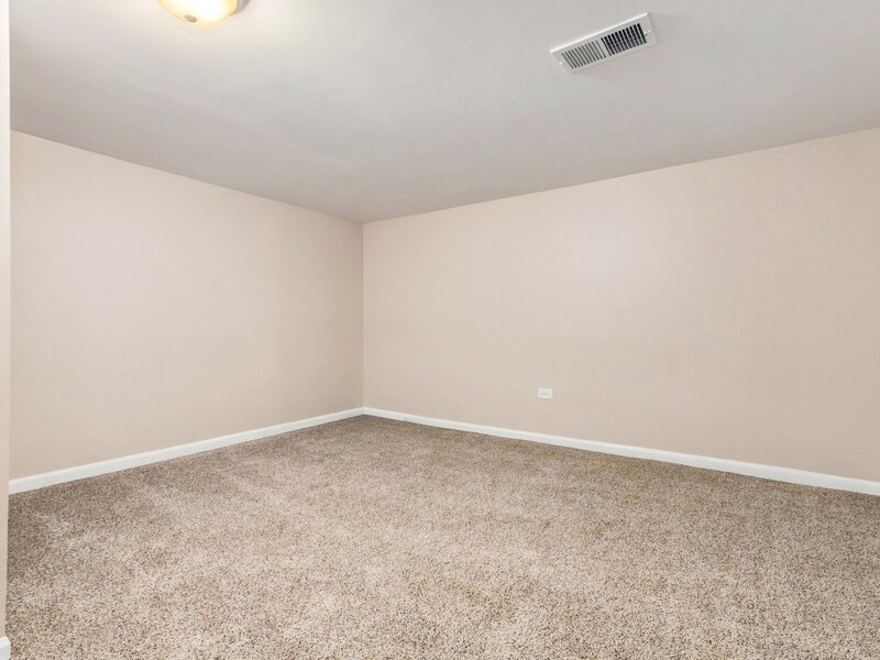 796 E 163rd Street South Holland IL 60473