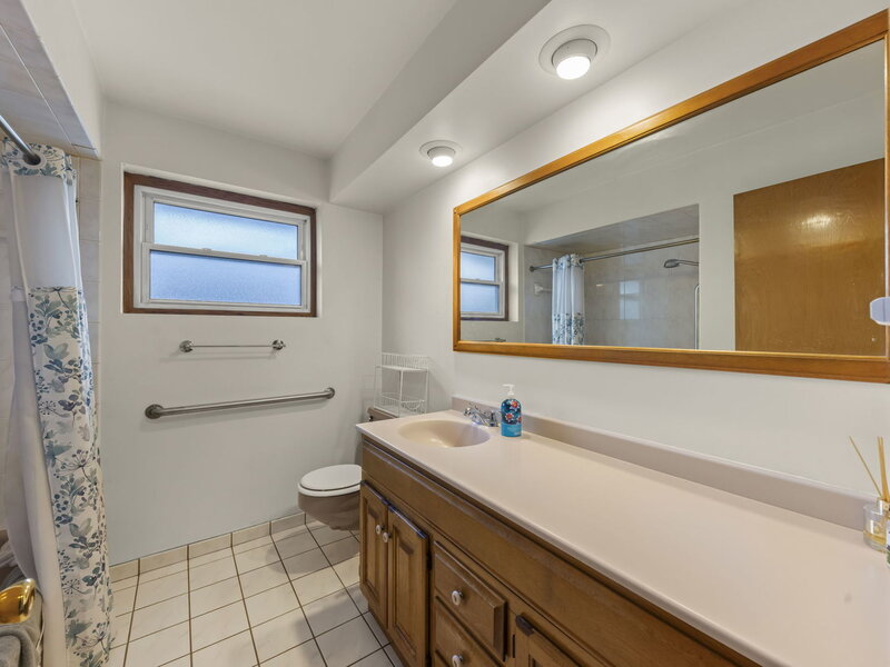9429 Major Avenue Oak Lawn IL 60453