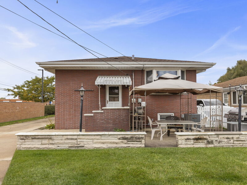 9429 Major Avenue Oak Lawn IL 60453