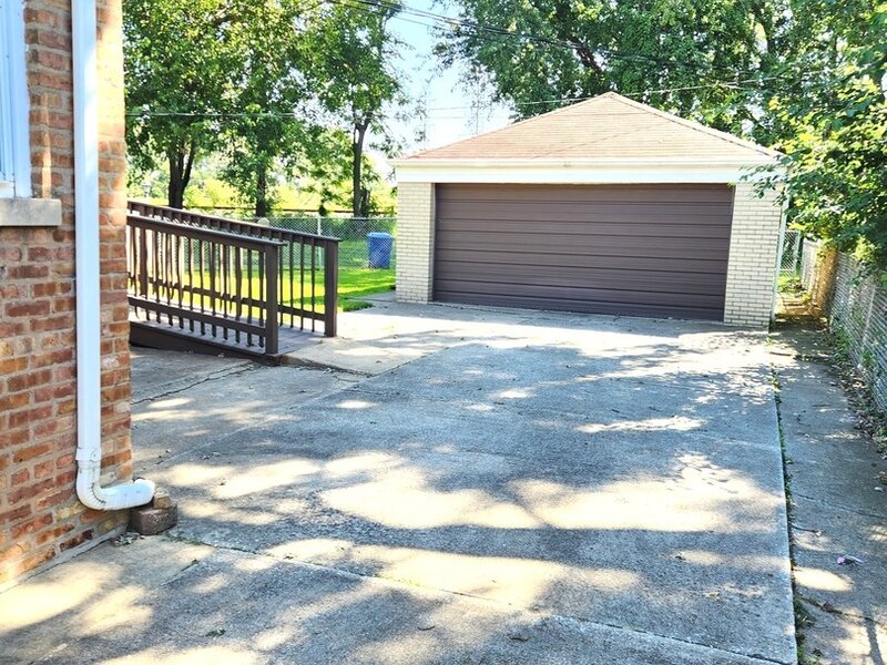 14415 S Saginaw Avenue Burnham IL 60633