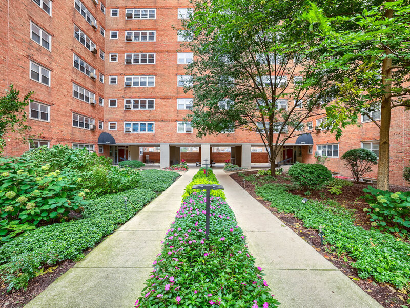 4970 N Marine Drive Chicago IL 60640