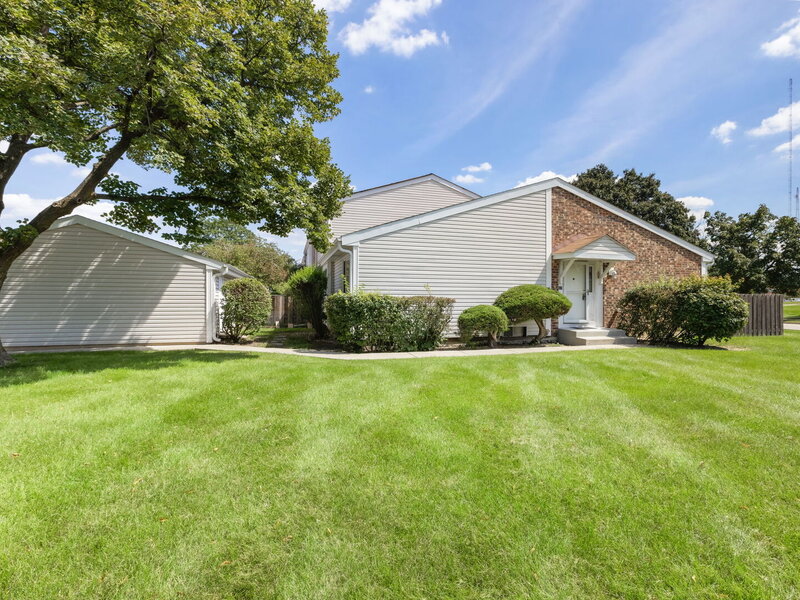 337 E Roland Drive Glendale Heights IL 60139