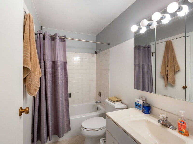 337 E Roland Drive Glendale Heights IL 60139