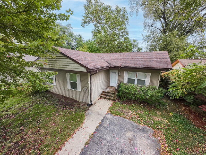 1138 Wild Street Sycamore IL 60178