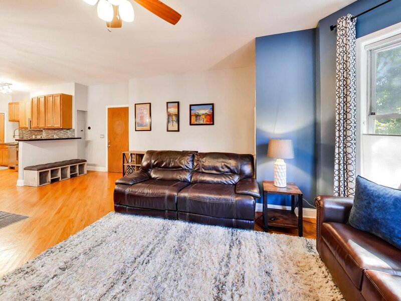 5201 S Blackstone Avenue Chicago IL 60615