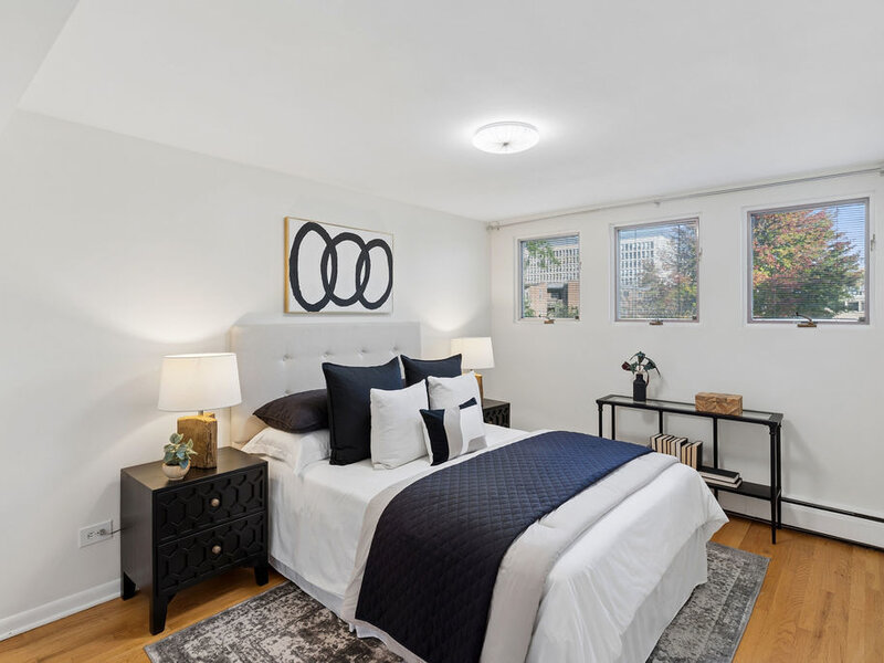 1470 E 56th Street Chicago IL 60637