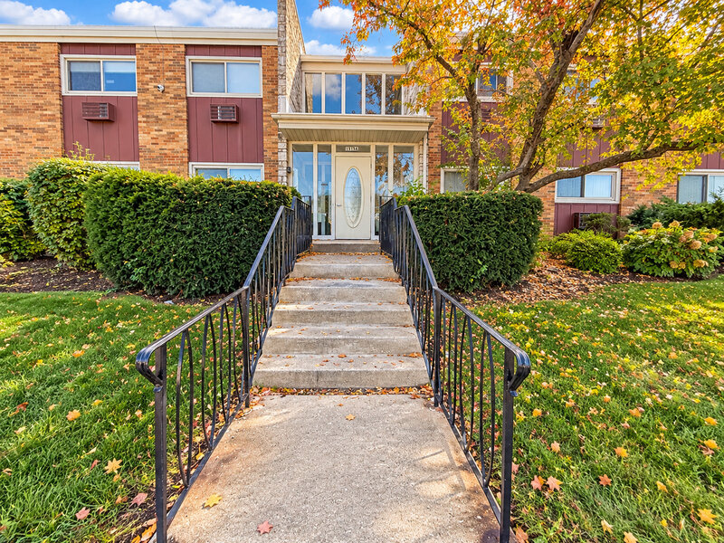 1313 Rebecca Road Lombard IL 60148