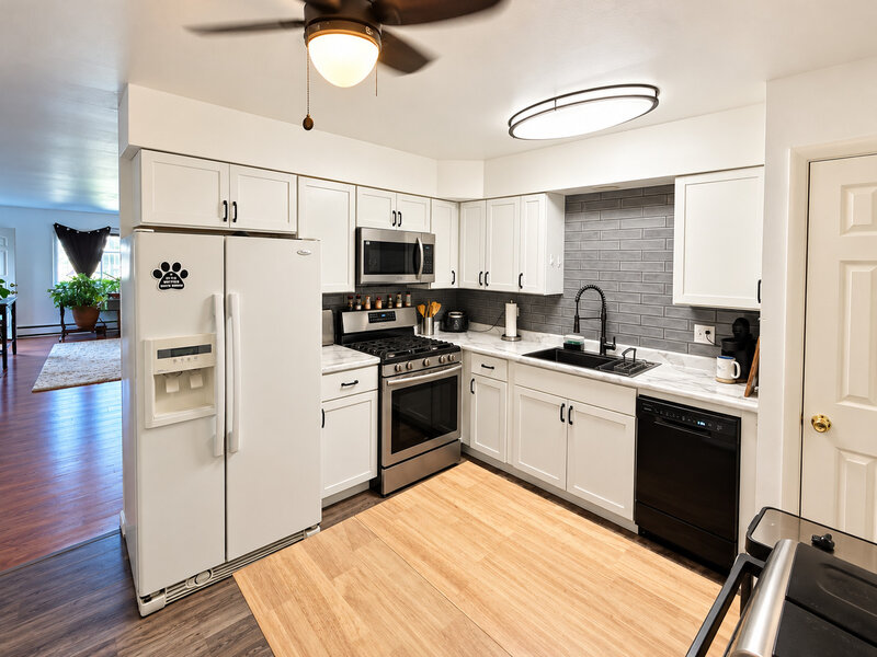 1313 Rebecca Road Lombard IL 60148