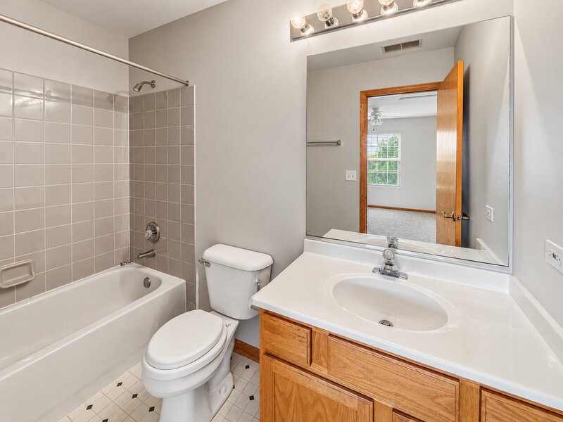 1071 Ellsworth Drive Grayslake IL 60030