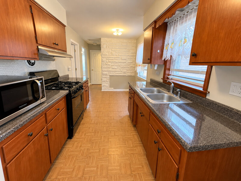 6812 W Higgins Avenue Chicago IL 60656