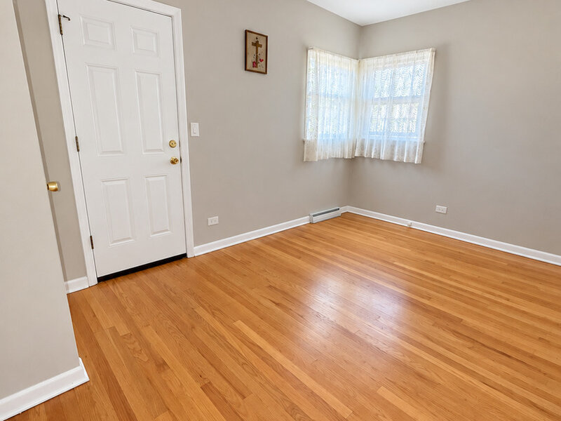 6812 W Higgins Avenue Chicago IL 60656