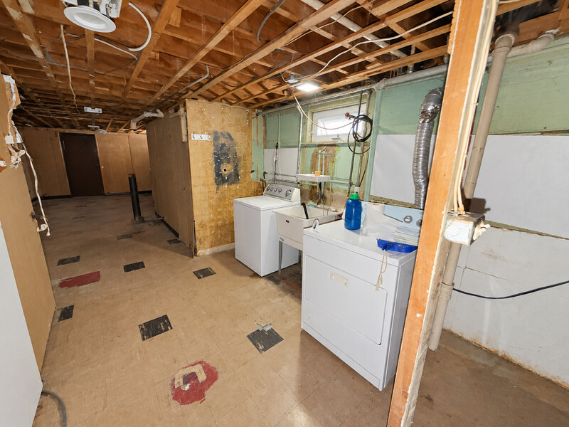 6812 W Higgins Avenue Chicago IL 60656