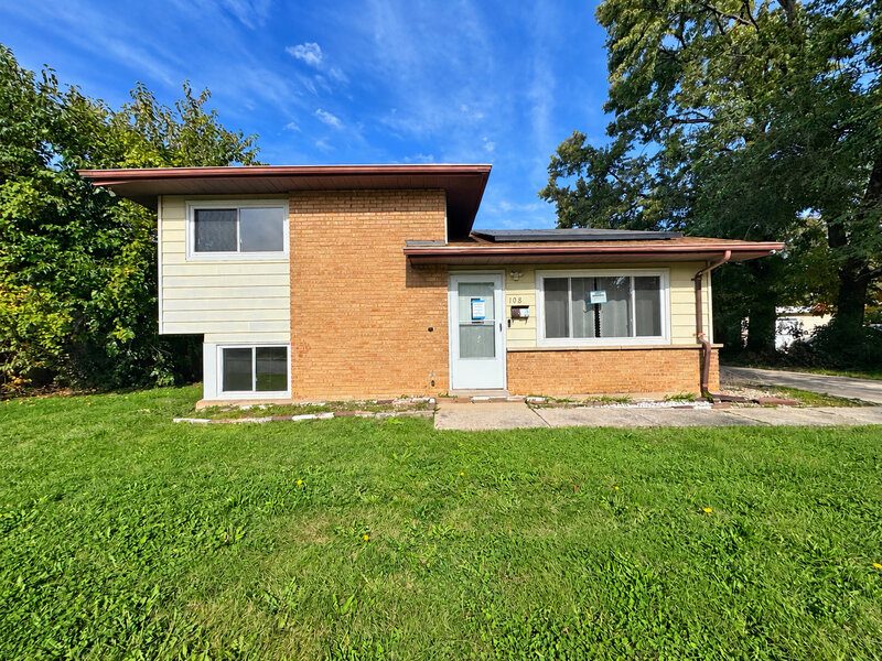 108 Algonquin Street Park Forest IL 60466