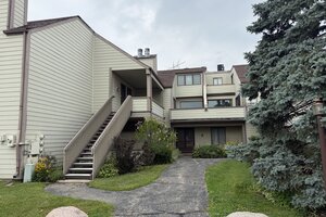 Photo of 3310 Berwyn Avenue North Chicago IL 60064 Unit 222
