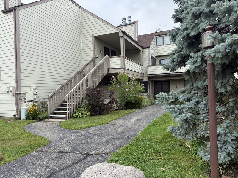 3310 Berwyn Avenue North Chicago IL 60064