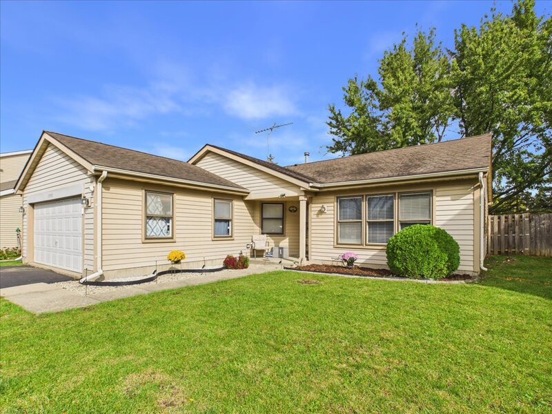 1353 Fountain Green Drive Crystal Lake IL 60014