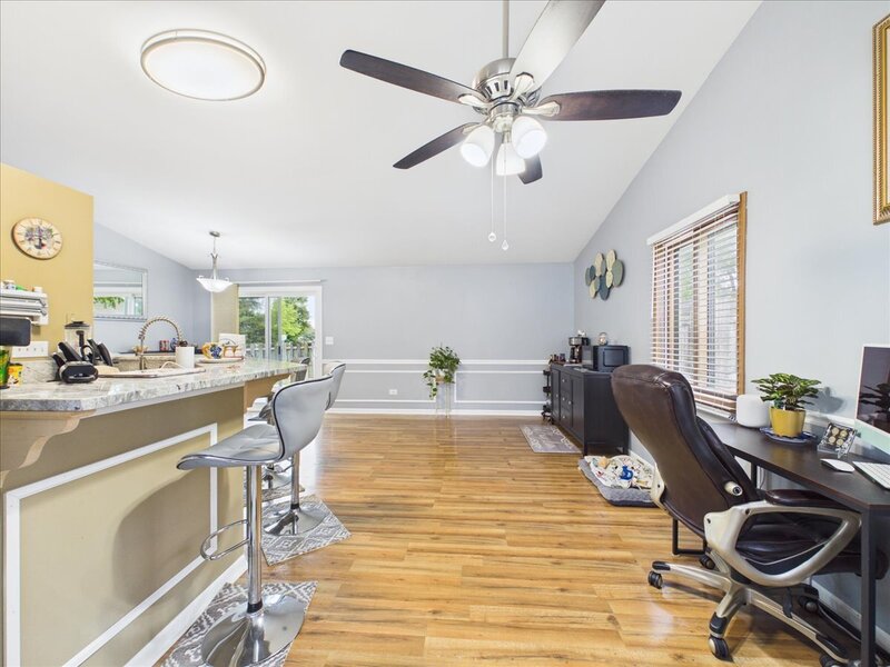 1353 Fountain Green Drive Crystal Lake IL 60014