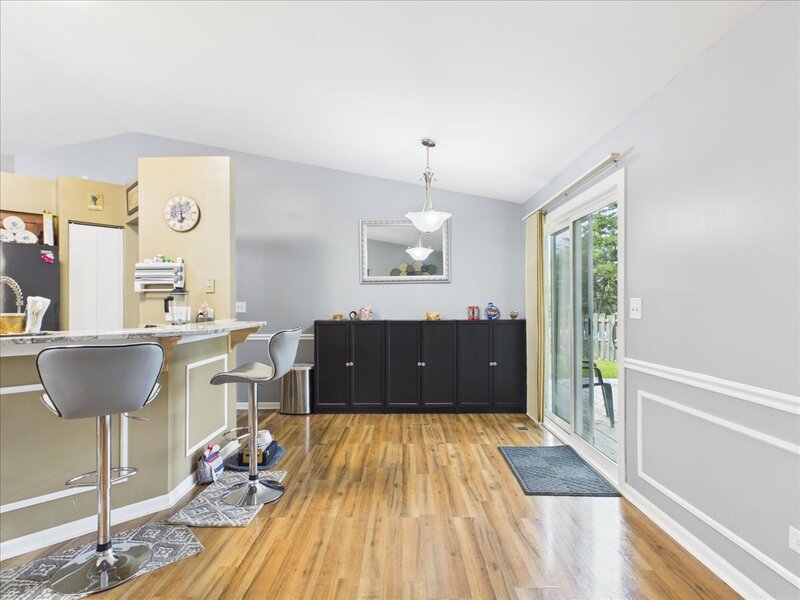 1353 Fountain Green Drive Crystal Lake IL 60014