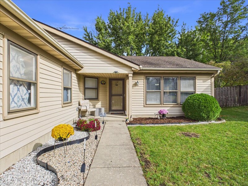 1353 Fountain Green Drive Crystal Lake IL 60014