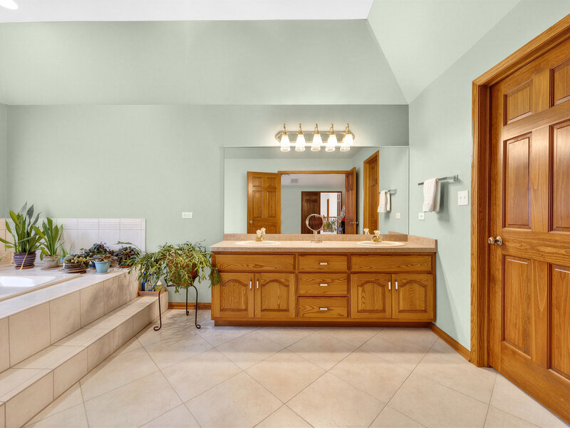8127 Abbey Road Tinley Park IL 60477
