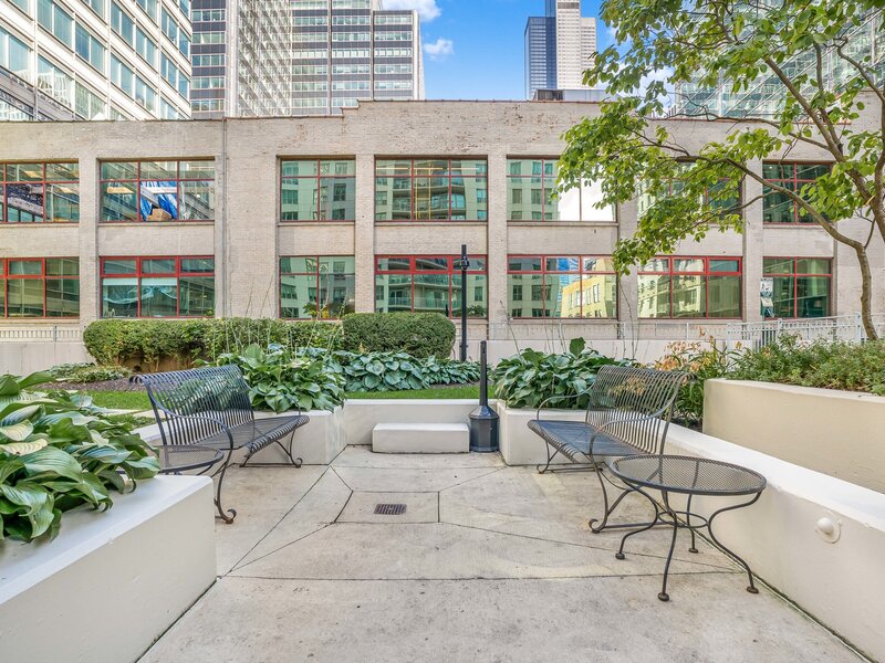 125 S Jefferson Street Chicago IL 60661