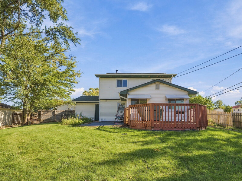1738 Newport Street Glendale Heights IL 60139