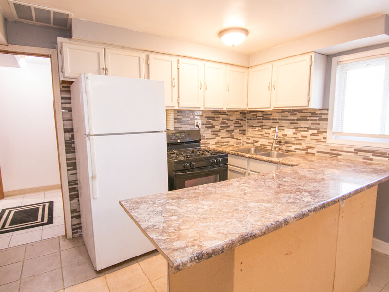 416 S Cherry Hill Drive Addison IL 60101