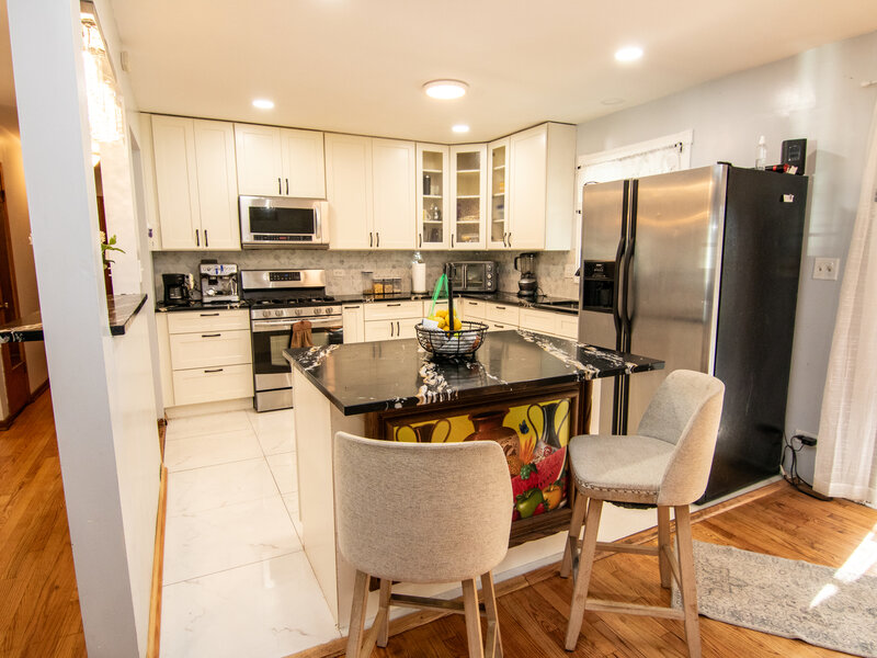 416 S Cherry Hill Drive Addison IL 60101