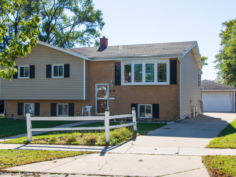 416 S Cherry Hill Drive Addison IL 60101