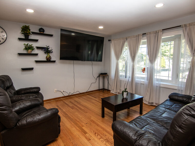 416 S Cherry Hill Drive Addison IL 60101