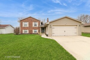 Photo of 264 Evergreen Lane Bloomingdale IL 60108