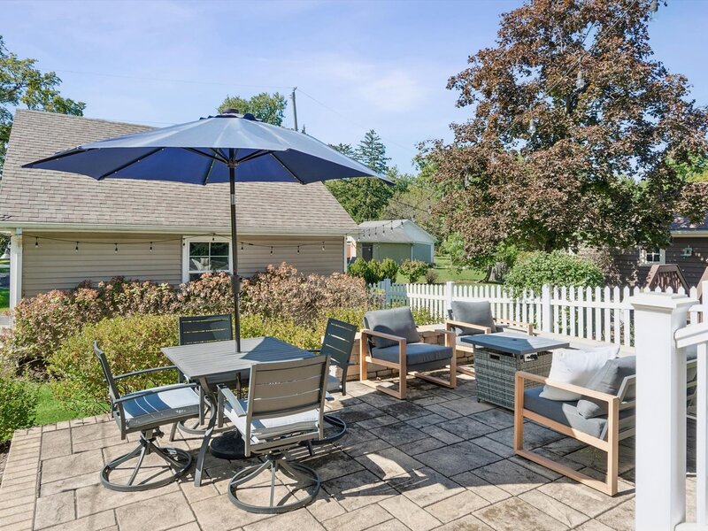 4544 Stanley Avenue Downers Grove IL 60515