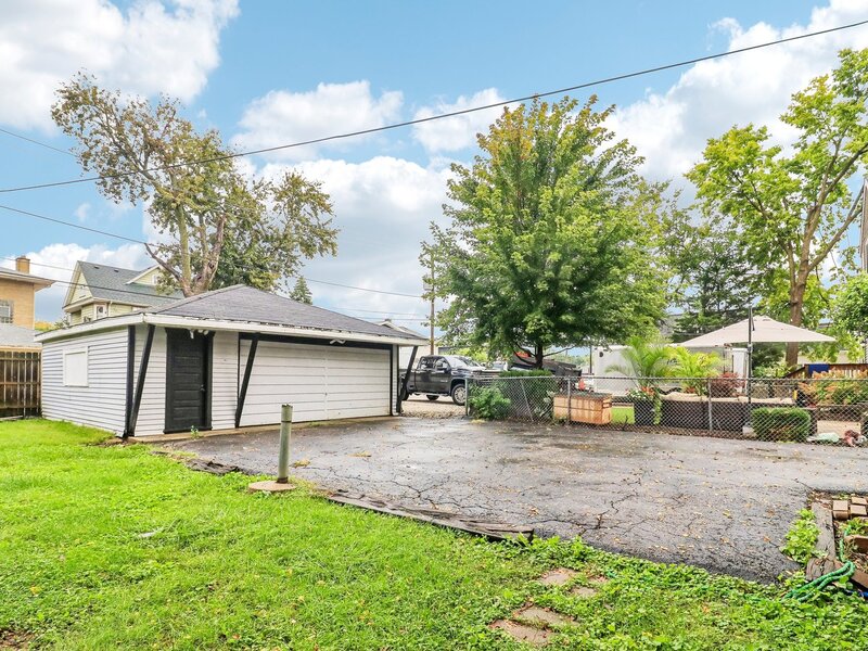 9 Blackman Avenue Joliet IL 60436