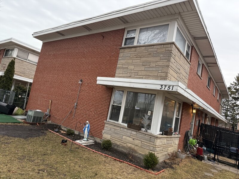3751 W Devon Avenue Chicago IL 60659