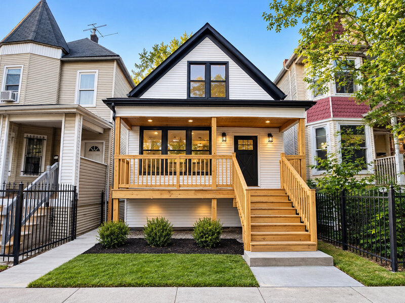 816 N Leamington Avenue Chicago IL 60651